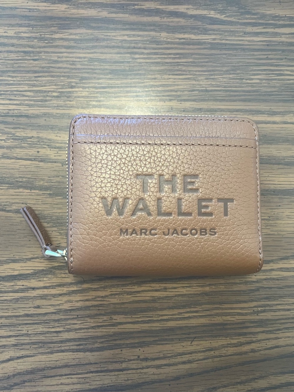 NWOT Marc Jacobs "The Wallet" Argan Oil Mini Compact Wallet with Gold Hardware